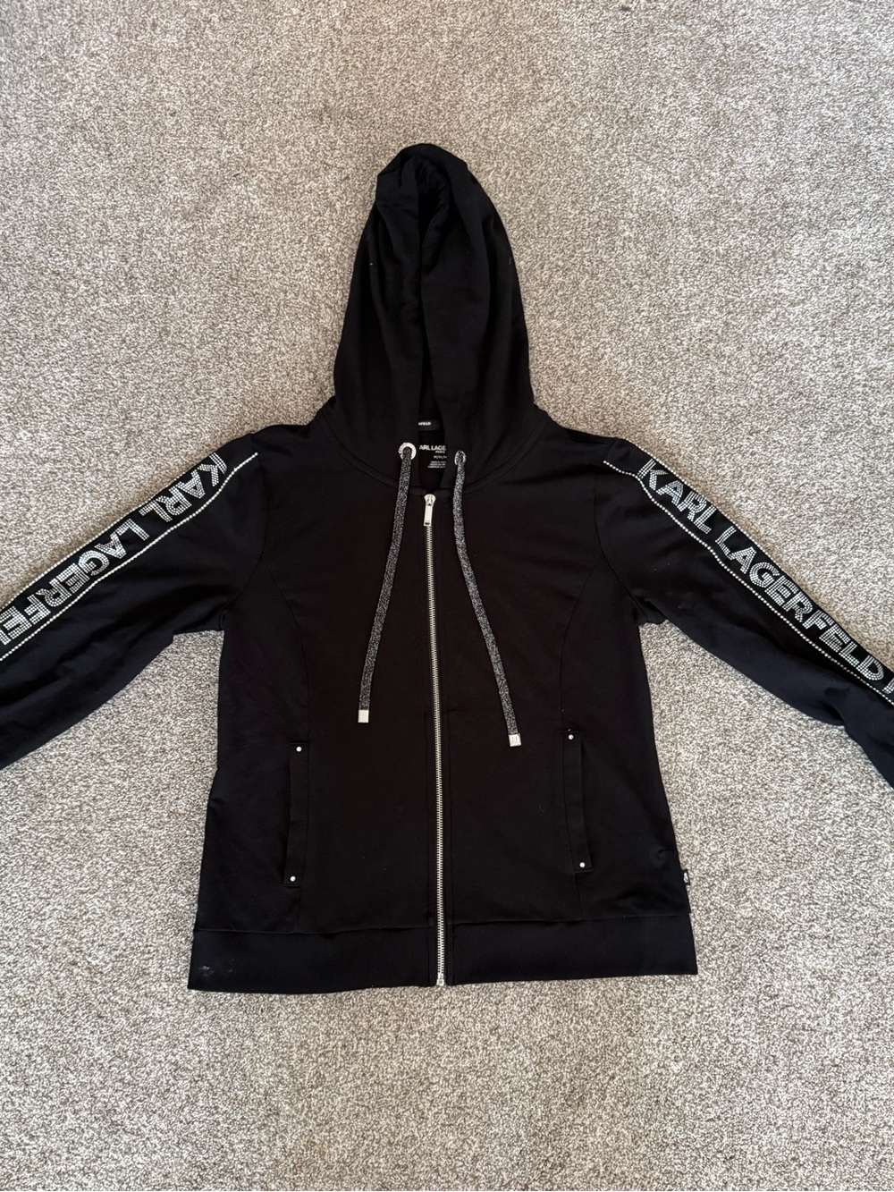 🖤 Carla Garfield Black Hoodie Sweater – Size Medium - Picture 3 of 9